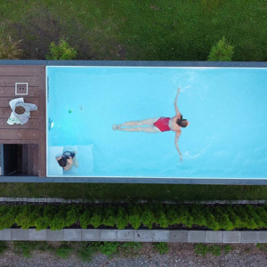 Piscina contenedor Jet Swim con natación a contracorriente