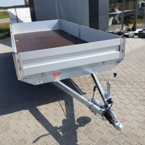 Remolque de plataforma con rampas Boss 6.0 de 3500 kg y 3 ejes
