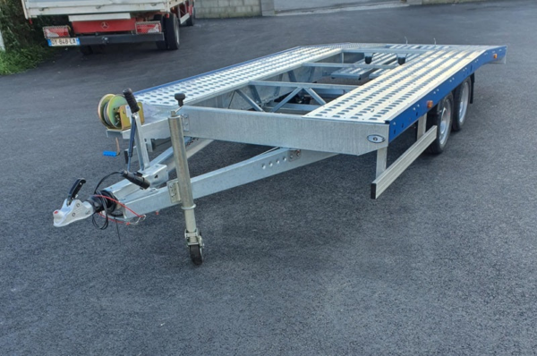Portacoches 2700 kg Boro Jupiter de 450 x 200 cm con rampas